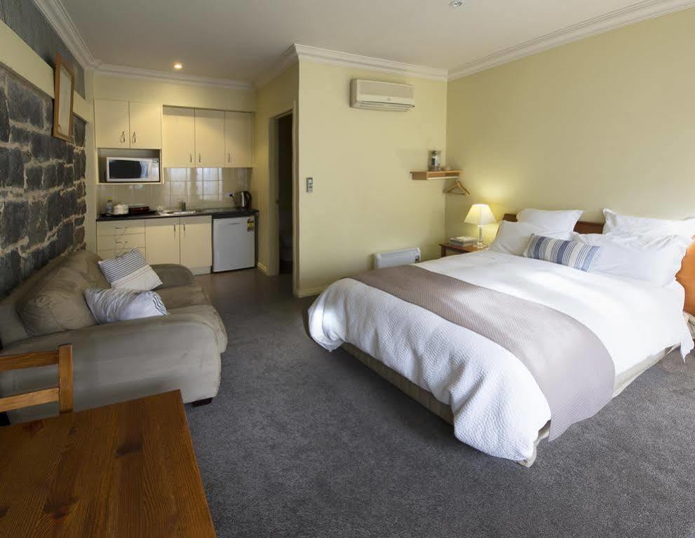 Port Boutique Accommodation 포트페어리 외부 사진